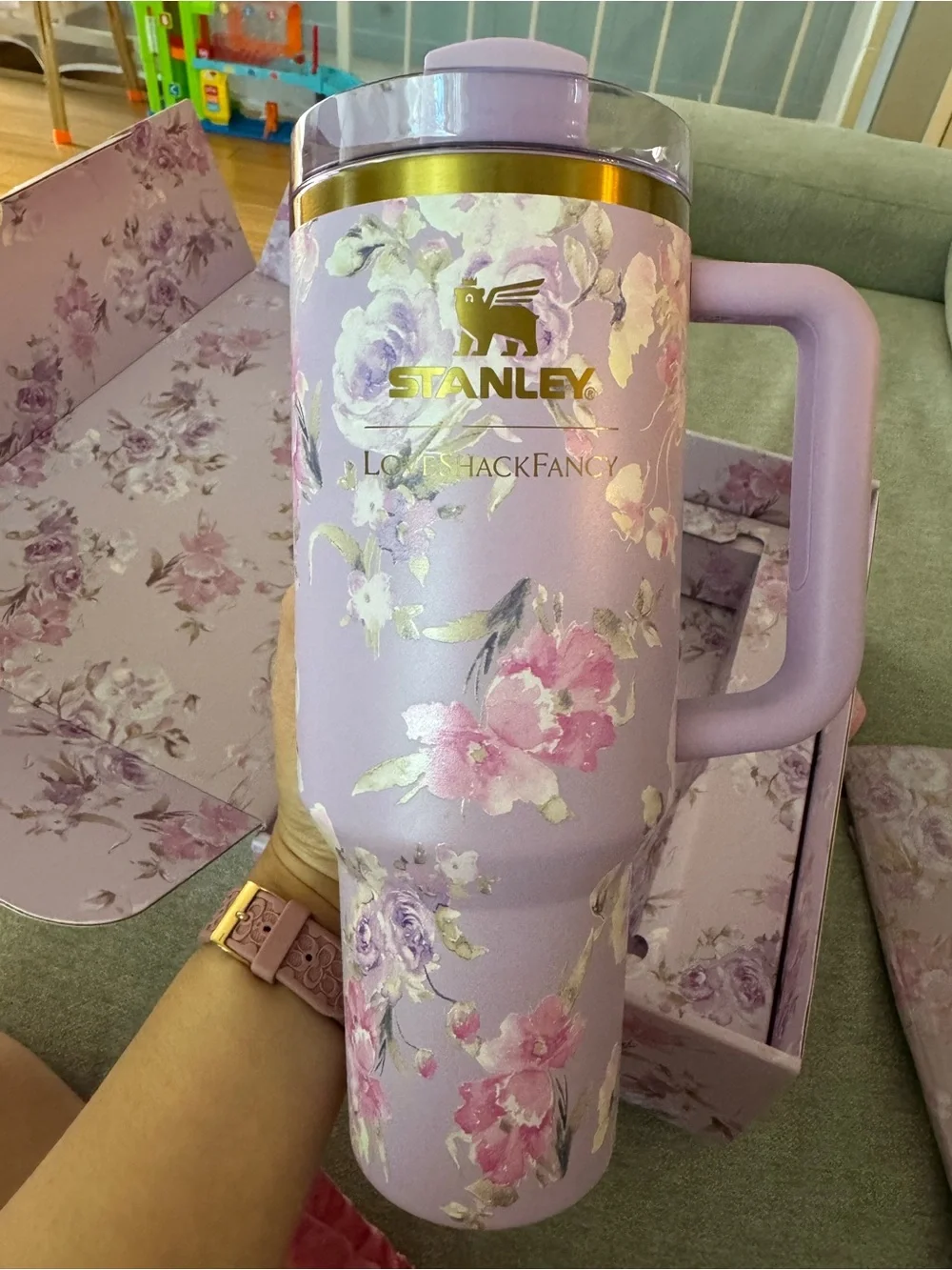 NEW Stanley x LoveShackFancy 40oz Happy Thoughts Lavender Floral Travel Tumbler - Picture 7 of 10